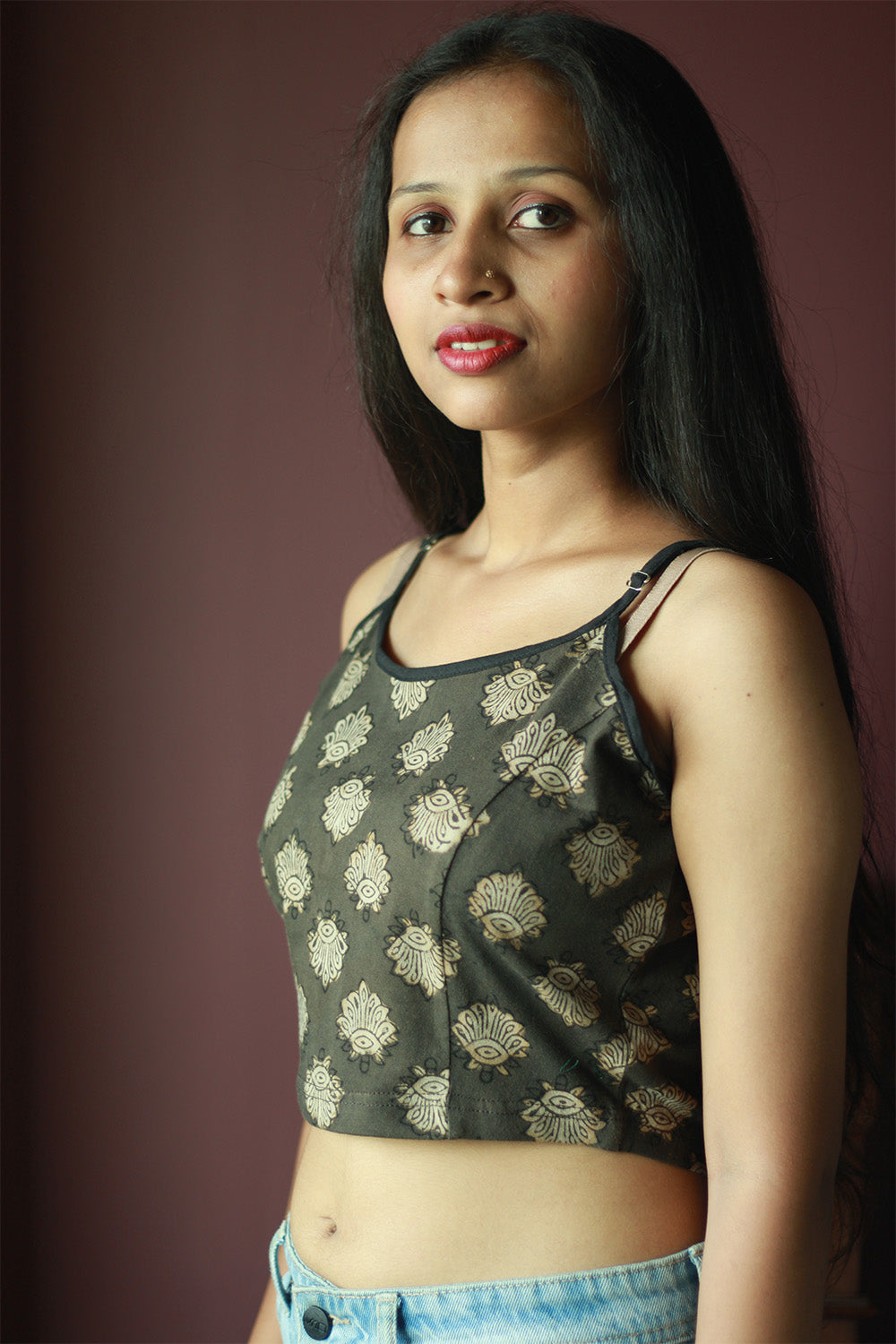Kirgiti | Stretchable Blouse / Crop Top | Spaghetti | Brownish Boota Dabu