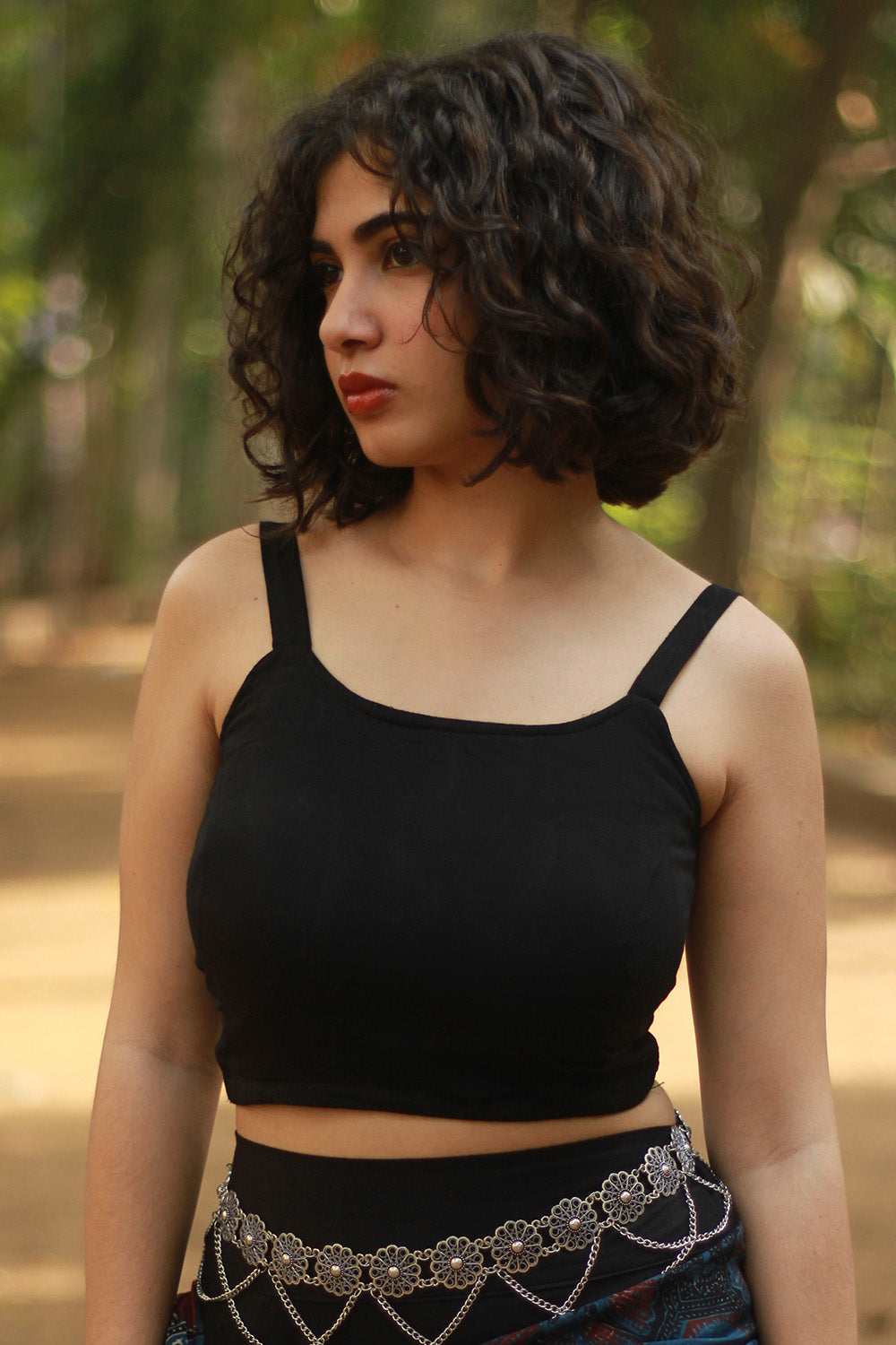 Moha | Backless Lace-Up Blouse | Noir