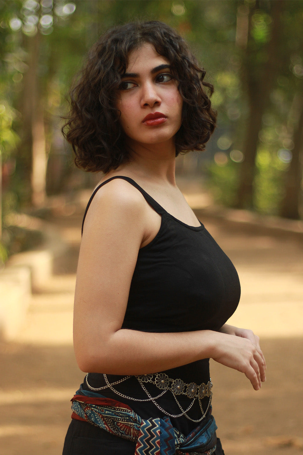 Moha | Backless Lace-Up Blouse | Noir