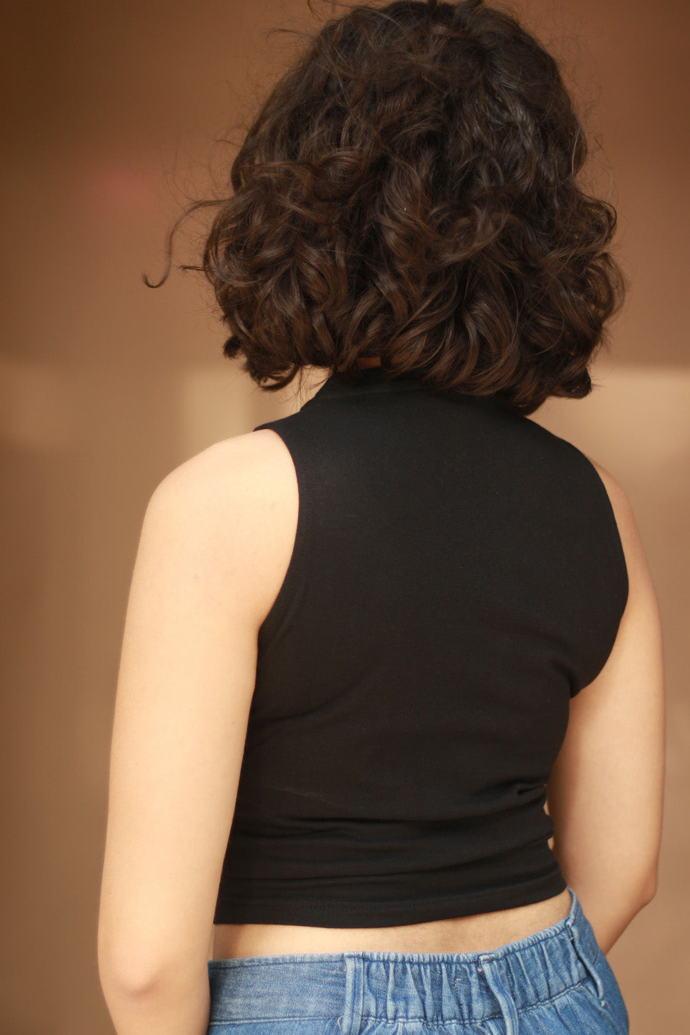 Kirgiti | Stretchable Blouse / Crop Top | Noir