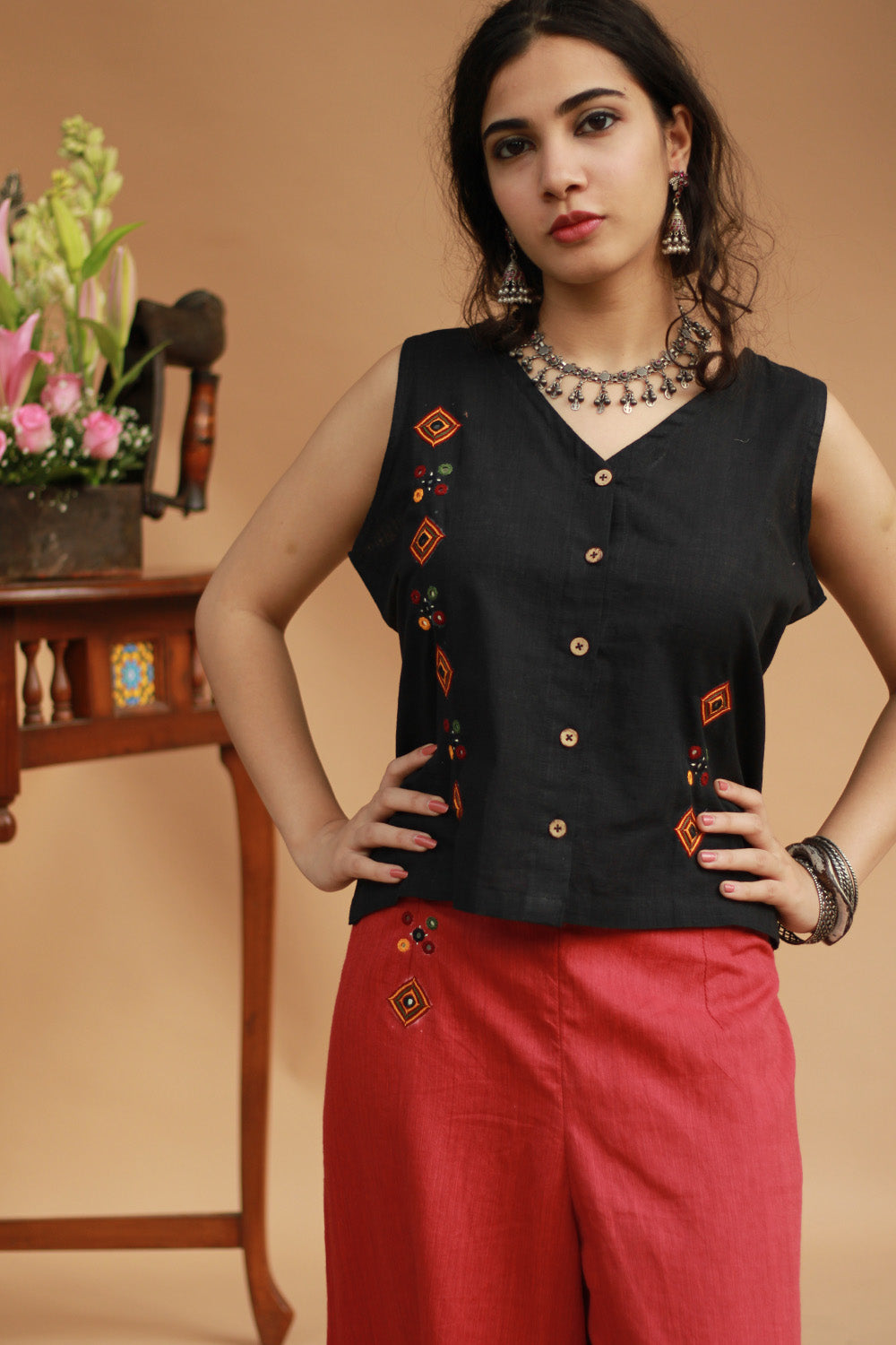 Gor Banjara | Buttoned Vest | Embroidered | Noir