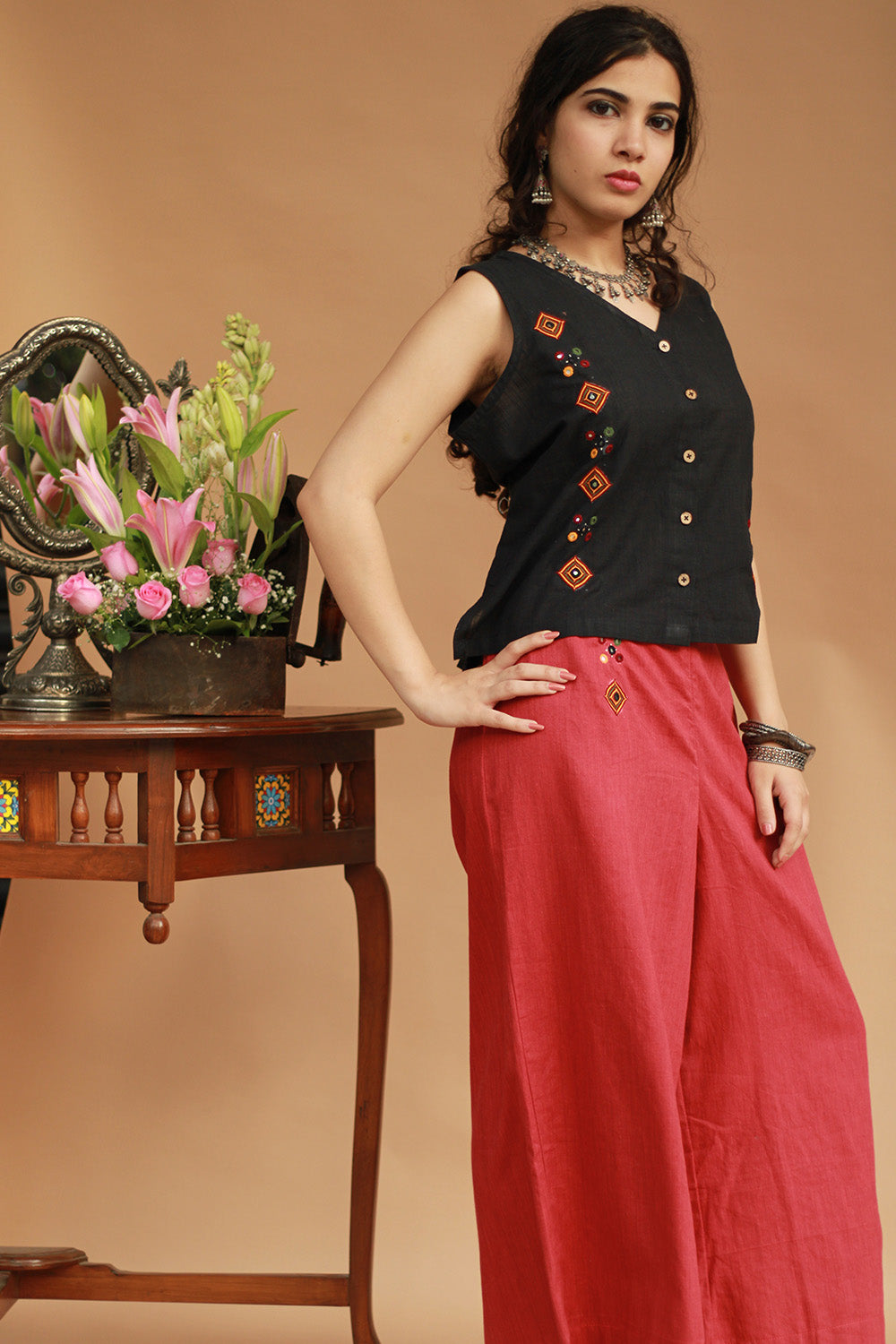 Gor Banjara | Buttoned Vest | Embroidered | Noir