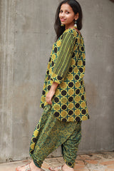 Shubhra | Dhoti Kurta Co-Ord Set | Green Shatkon Ajrakh