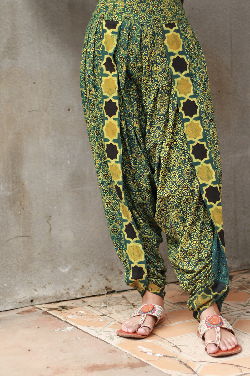 Shubhra | Dhoti Kurta Co-Ord Set | Green Shatkon Ajrakh