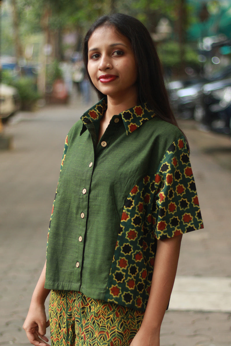 Cropped Shirt /  Blouse with Mirrorwork | Green