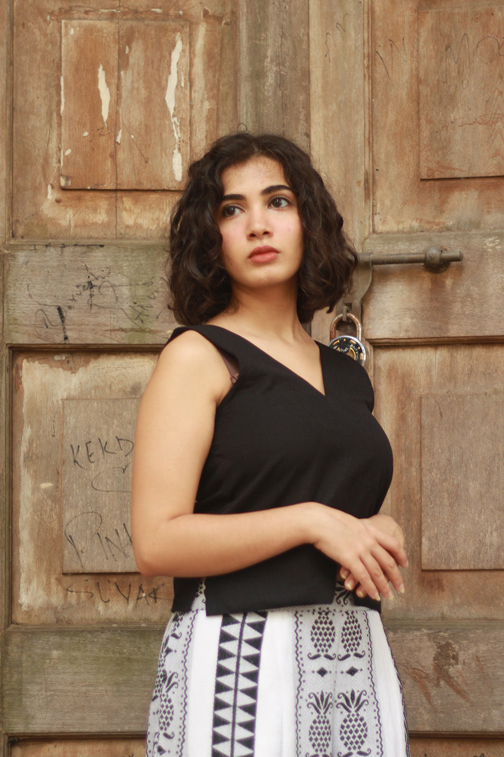 Reeva | Fitted Sleeveless Top | Noir
