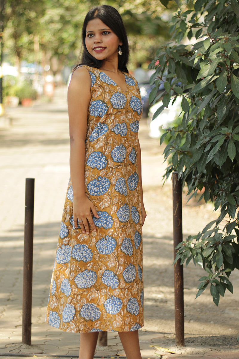 Kusumita | Midi Dress | Blue Hyacinth in Sienna Sanganeri