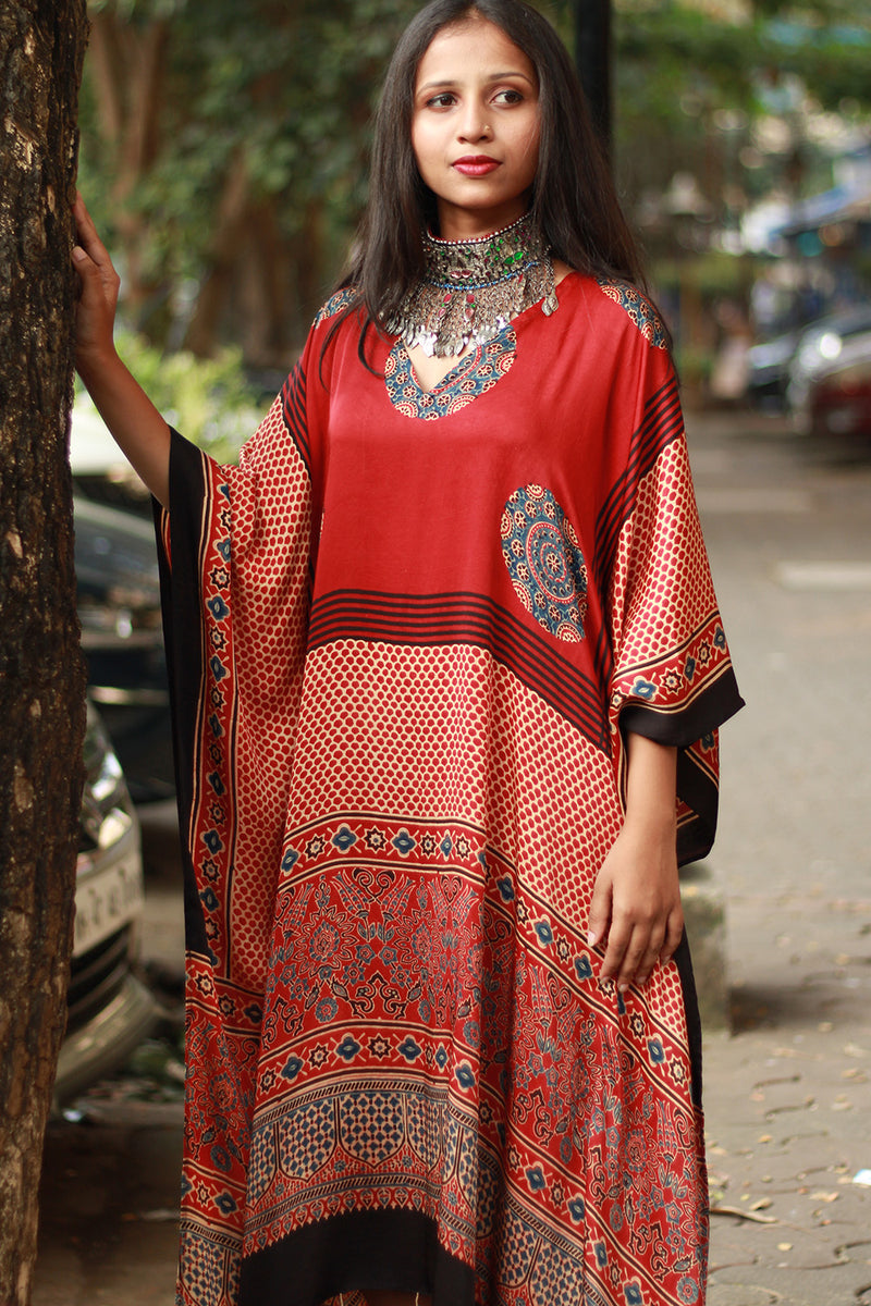 Sitaara | Modal Kaftan | Madder Circles Ajrakh