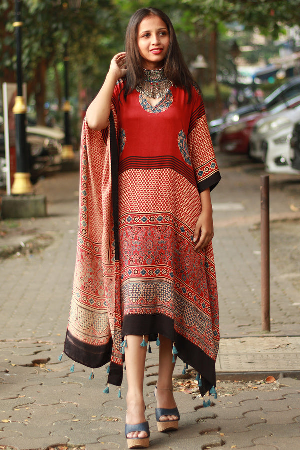 Sitaara | Modal Kaftan | Madder Circles Ajrakh