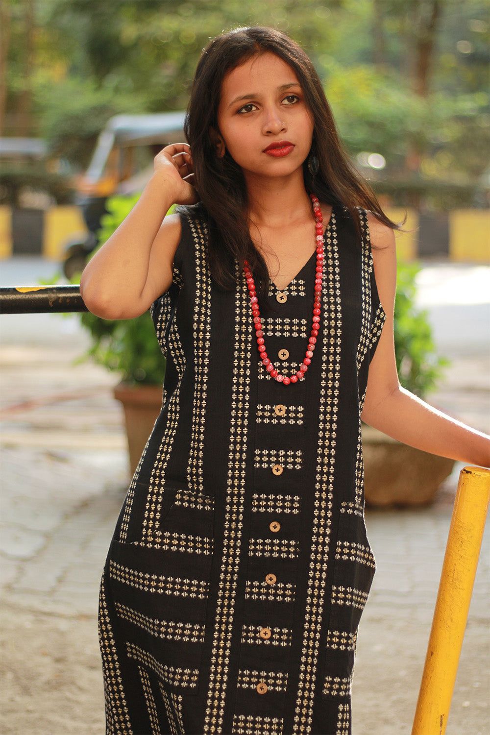Titli | Short Dress | Noir with White