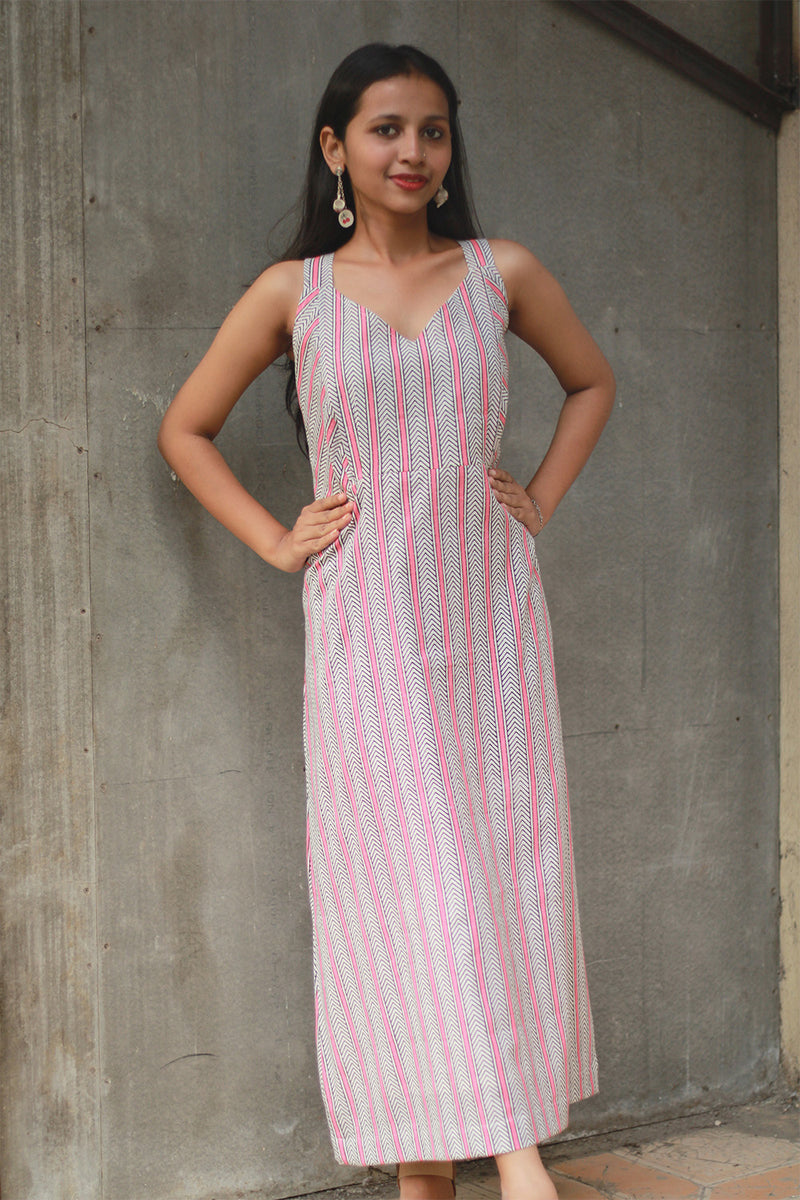 Mili | Sleeveless Dress | White and Peach Sanganeri