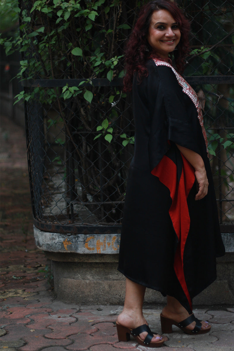 Banarasi Sitaara | Modal Silk Kaftan | Noir