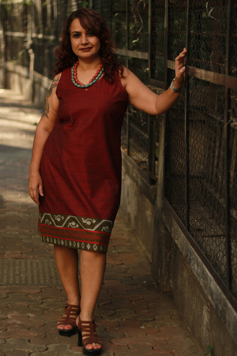 Cherry Fig | Sleeveless Short Dress | Maroon