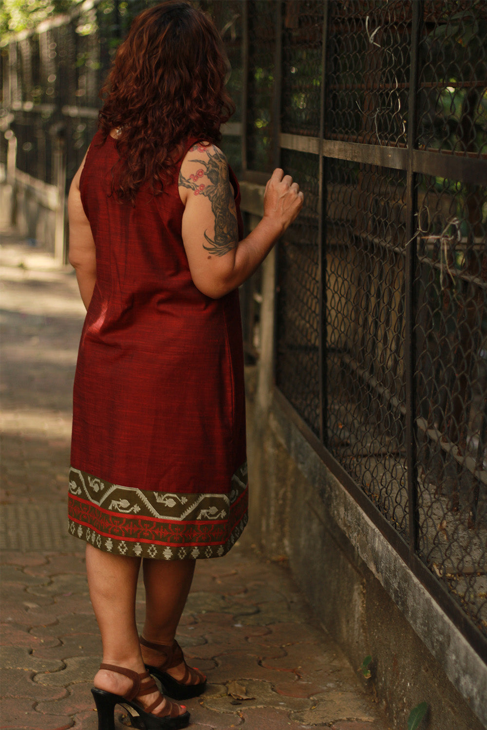 Cherry Fig | Sleeveless Short Dress | Maroon