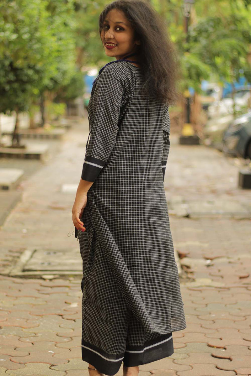 Best 12 Green Cotton Sleeveless Striped Kurta with Pants- Set of 2 |  Designer dresses indian, Kurti designs party wear, Simple kurti designs