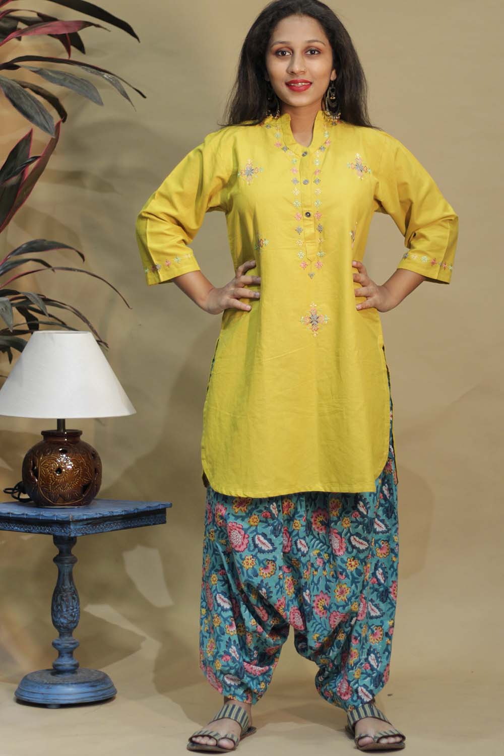 Sufiyana | Soof Embroidered Kurta | Lemon
