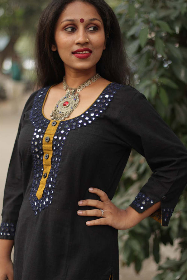 Shishej | Kurta with Mirrorwork | Black