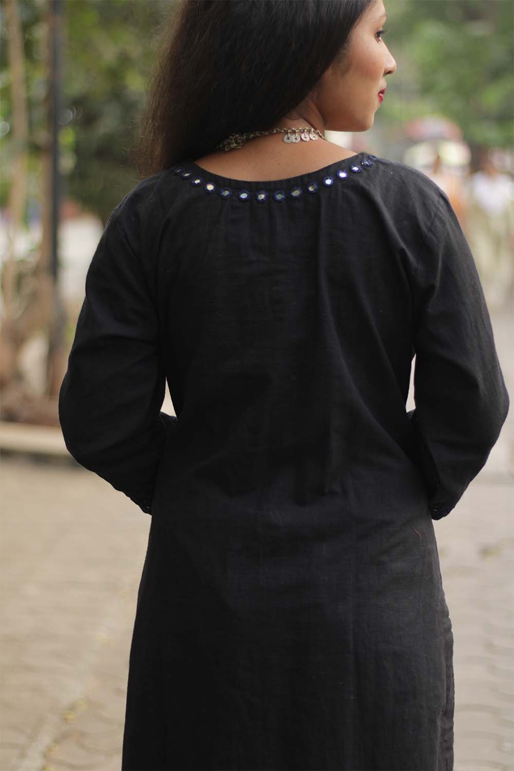 Shishej | Kurta with Mirrorwork | Black