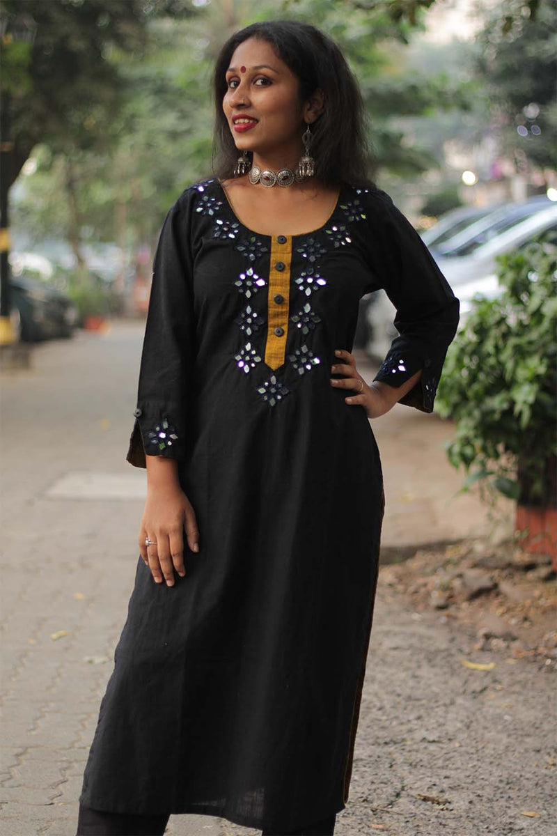 Shishej | Kurta with Floral Pattern Mirrorwork | Black