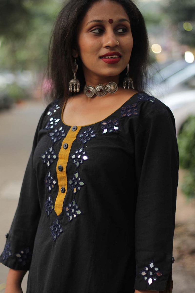 Shishej | Kurta with Floral Pattern Mirrorwork | Black