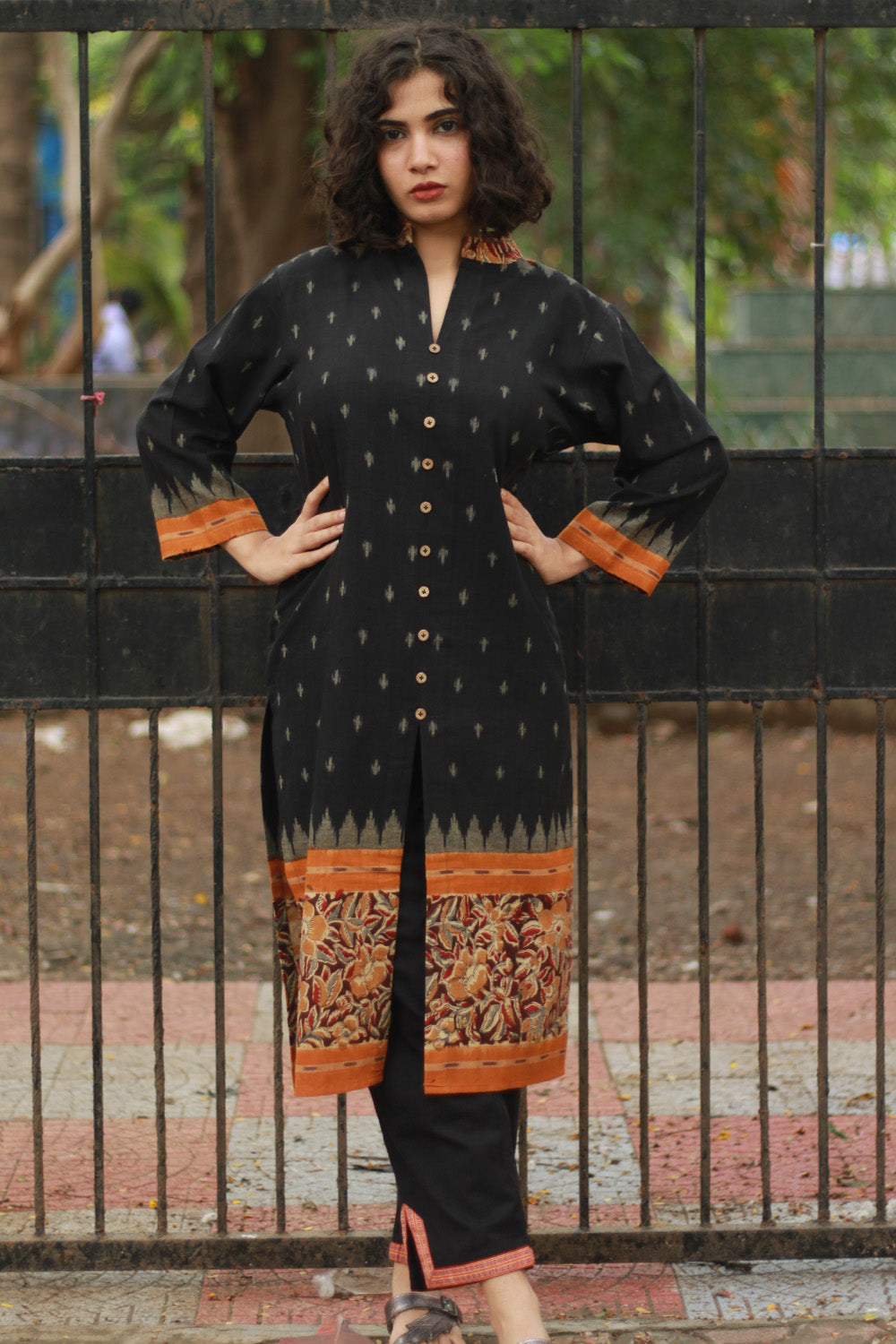 Vritti | Ikkat Kurta | Black with Mustard Kalamkari