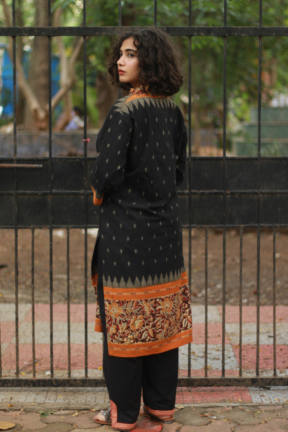 Vritti | Ikkat Kurta | Black with Mustard Kalamkari