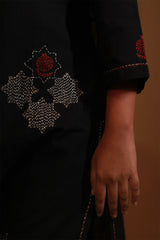 Riya | Embroidered Cotton Kurta | Black
