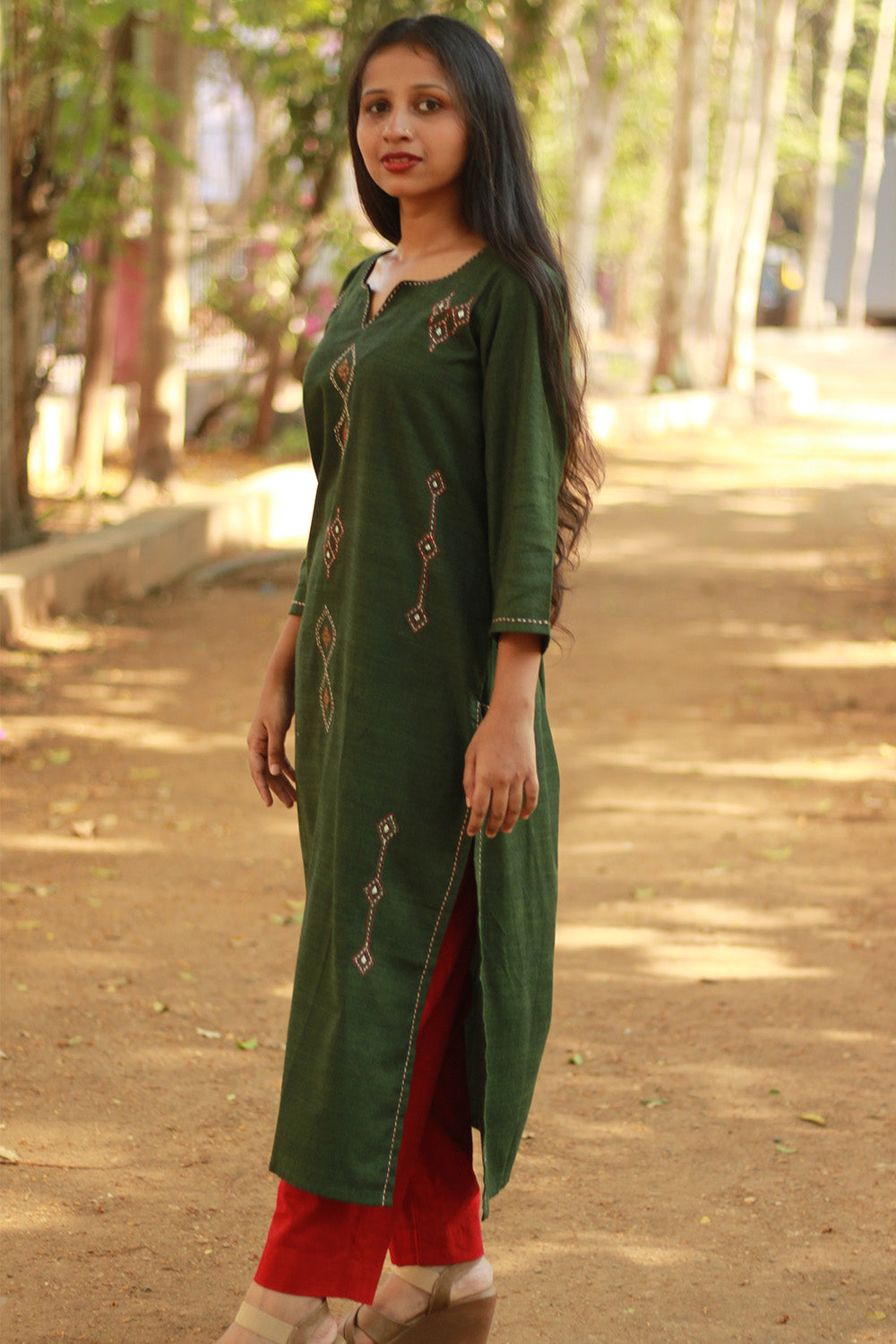 Riya | Embroidered Cotton Kurta | Green