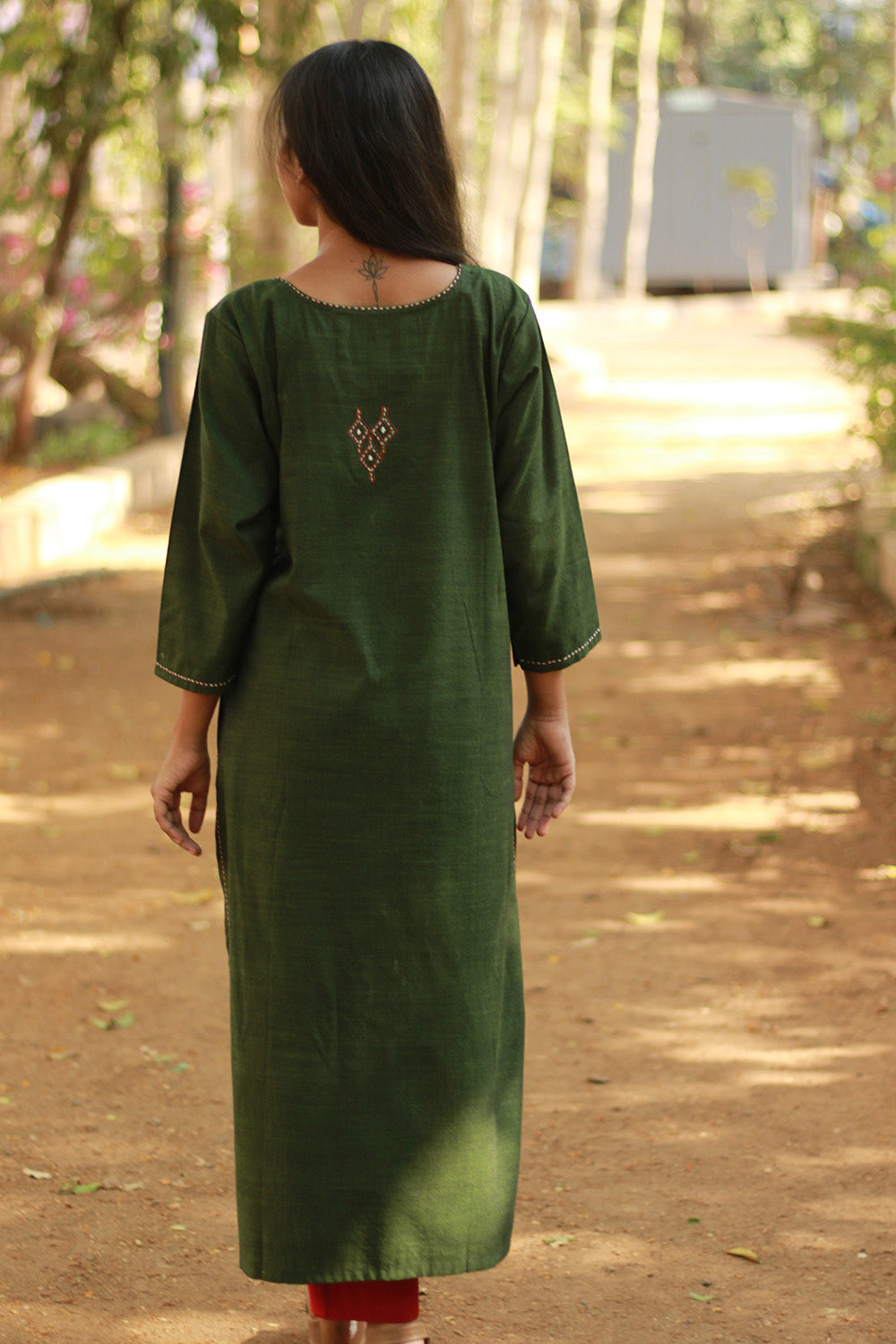 Riya | Embroidered Cotton Kurta | Green