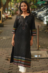 Daana | Tangaliya Kurta | Noir With Khunn