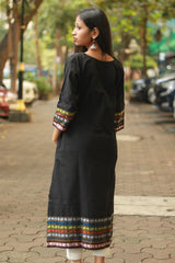 Daana | Tangaliya Kurta | Noir With Khunn