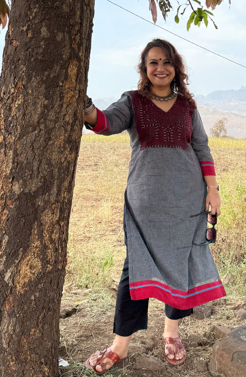 Banjari | Patteda Anchu Kurta | Black with Embroidery