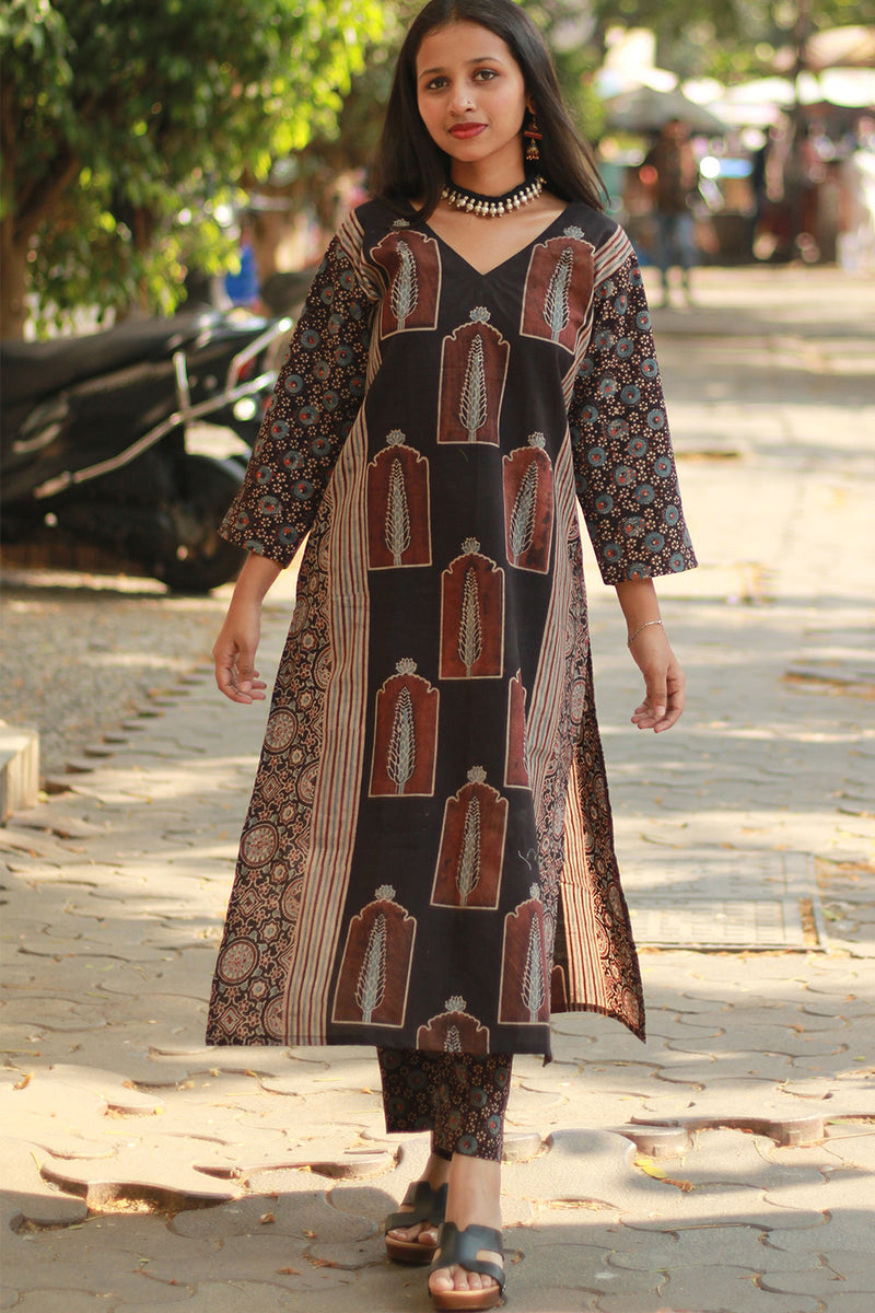 Abhira | Long Kurta | Noir Pine Ajrakh