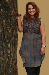 Chanchal | Dori Kurta | Noir Floral & Stripes Ajrakh