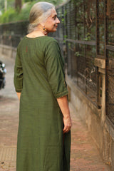 Riya | Embroidered Cotton Kurta | Green