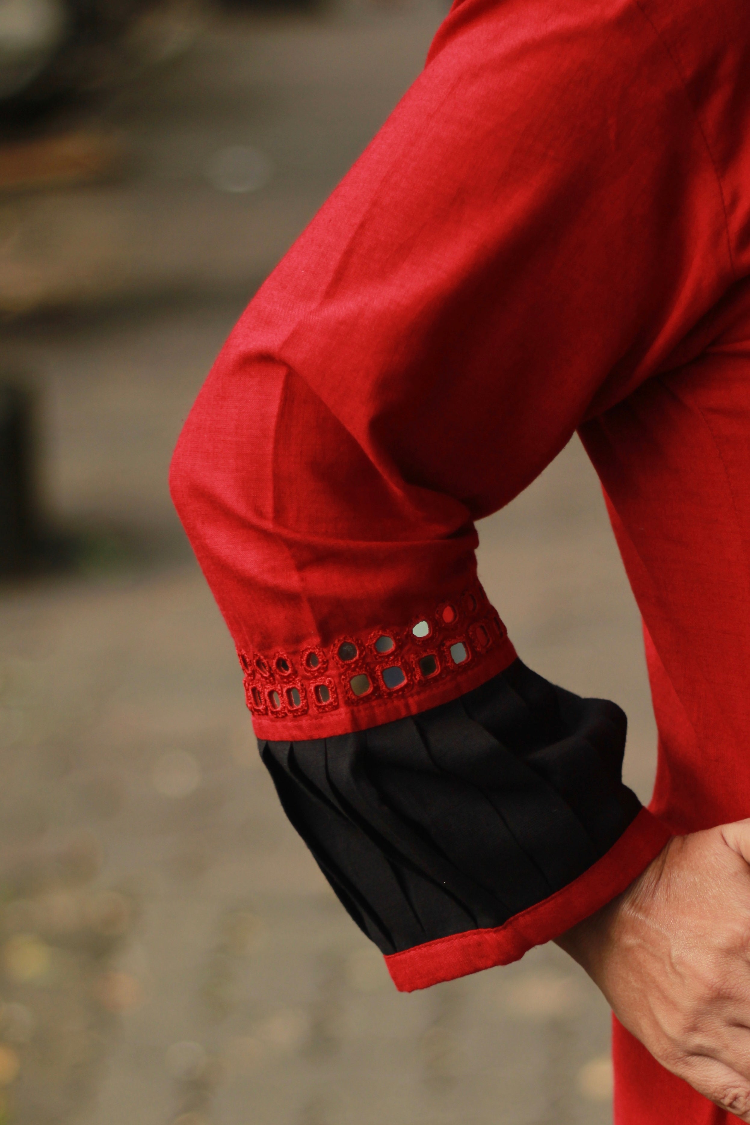 Shishej | Kurta With Mirrorwork | Rouge