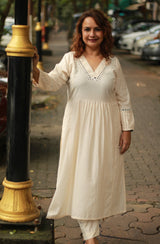 Shishej | Kurta With Mirrorwork | Ivory