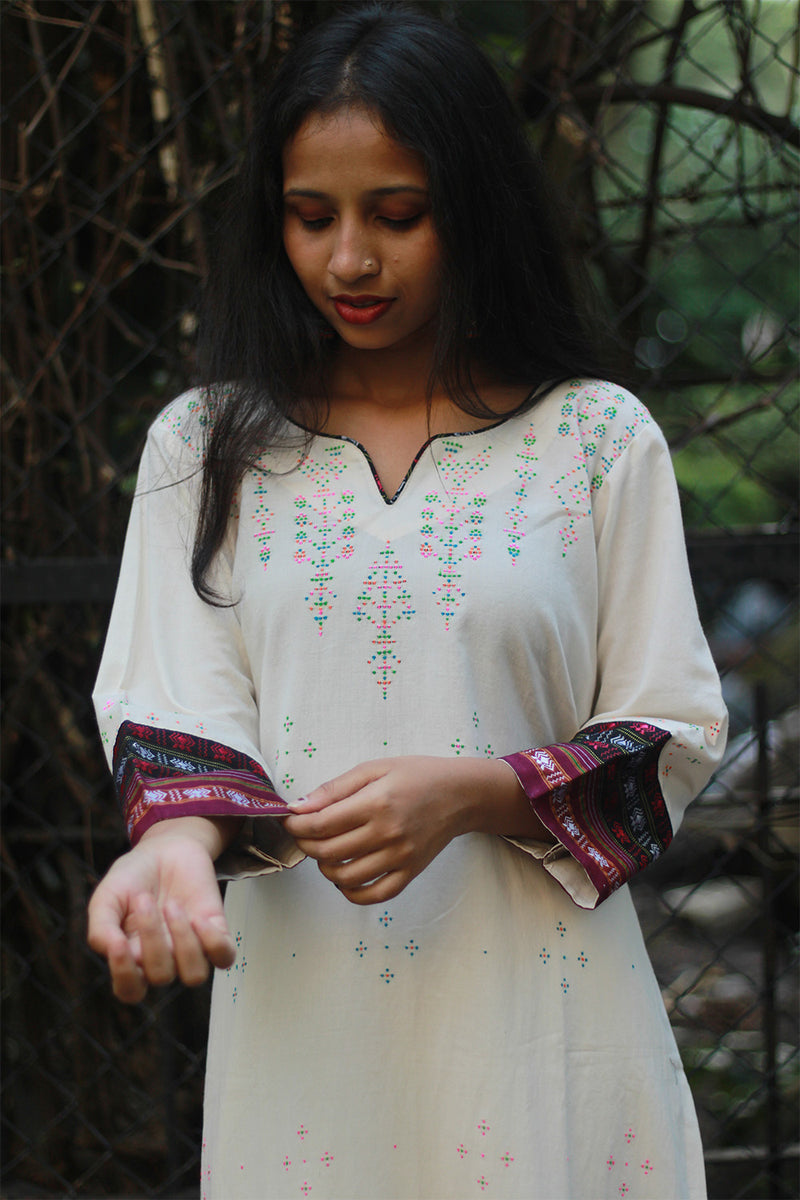 Daana | Tangaliya Kurta | Ivory with Multicolour Khunn
