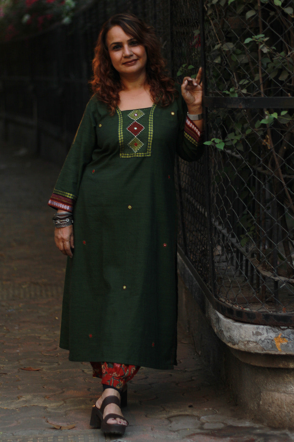 Riya | Embroidered Cotton Kurta | Green