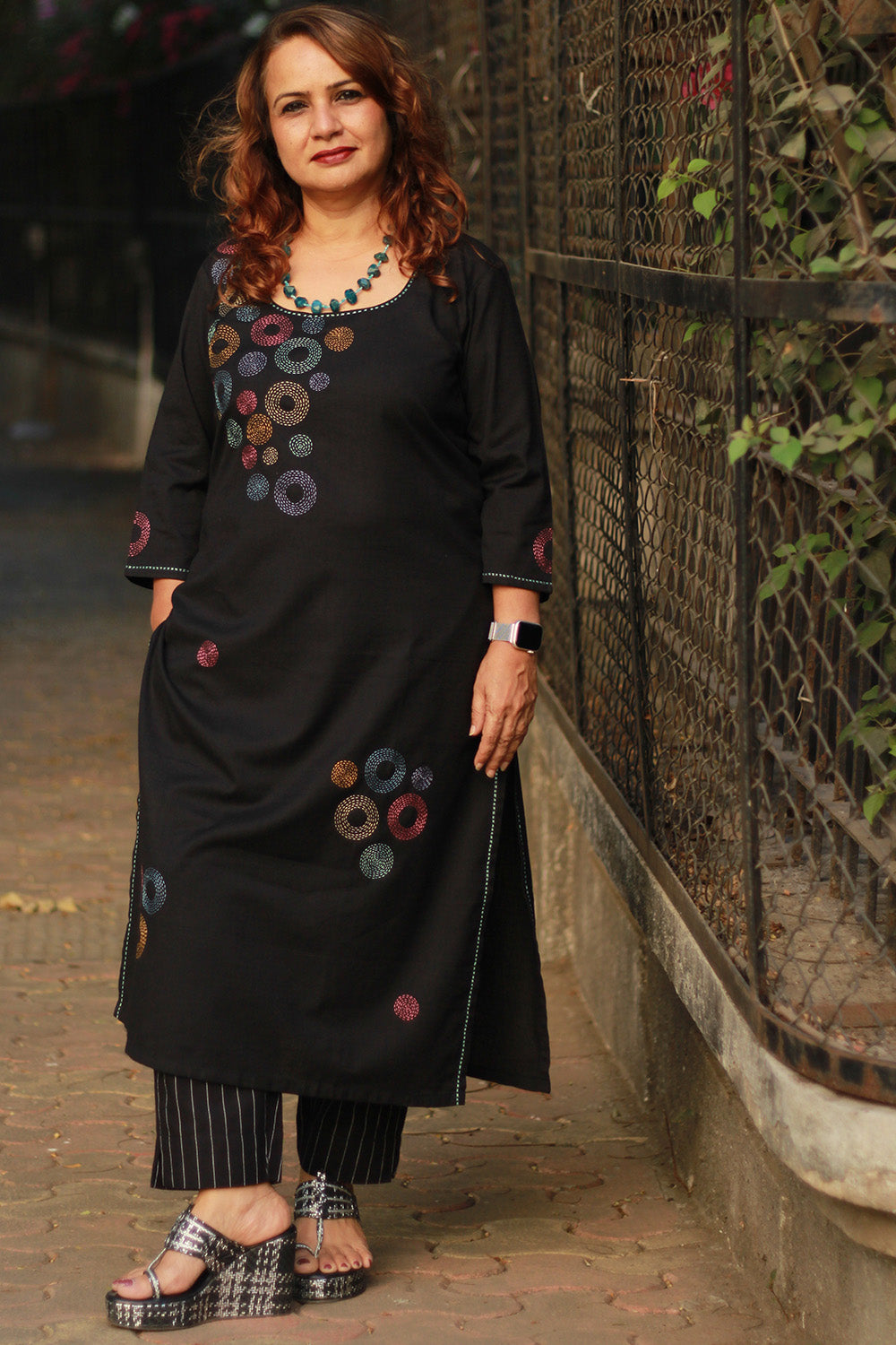 Riya | Embroidered Cotton Kurta | Noir