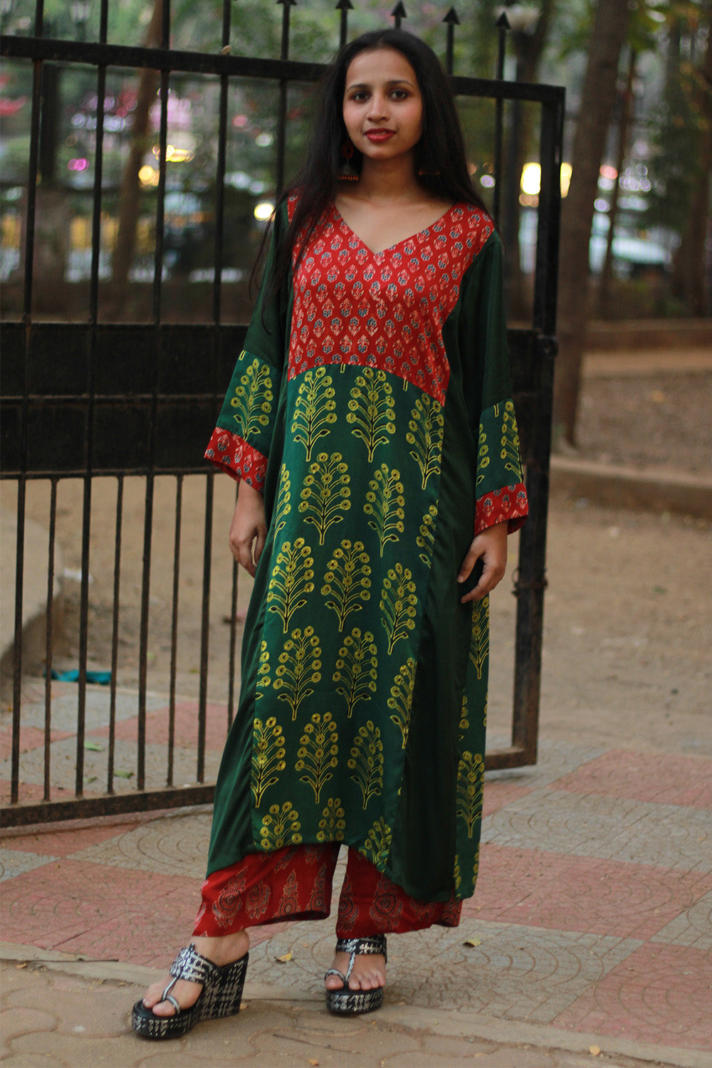 Sahaj | Modal Silk Kurta | Green Booti Ajrakh