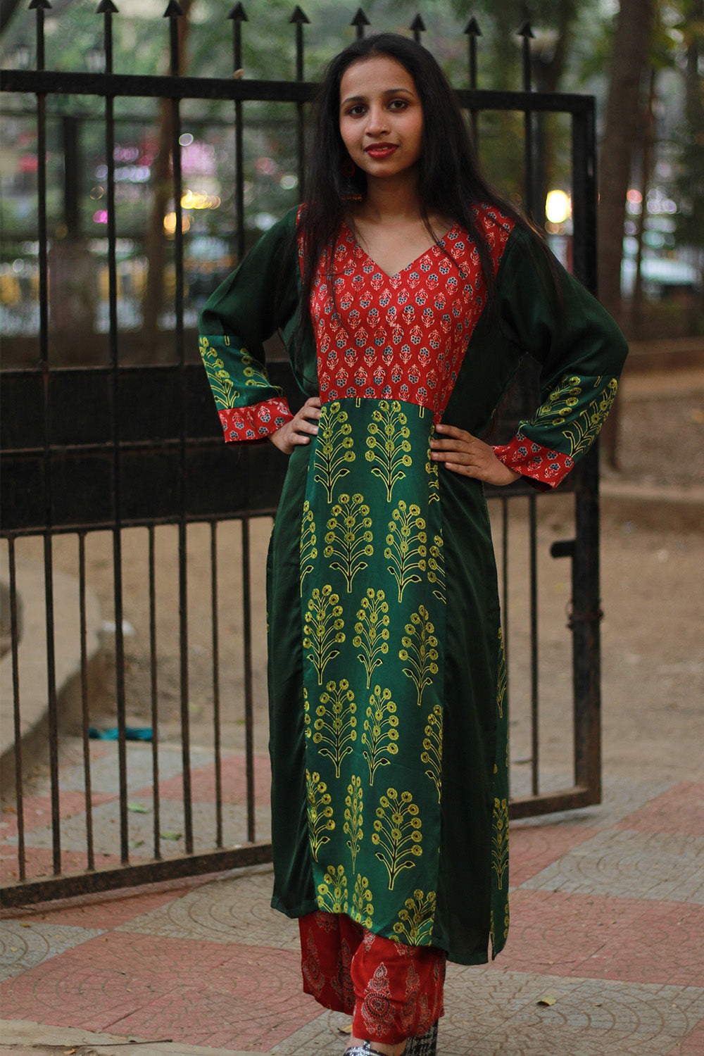 Sahaj | Modal Silk Kurta | Green Booti Ajrakh
