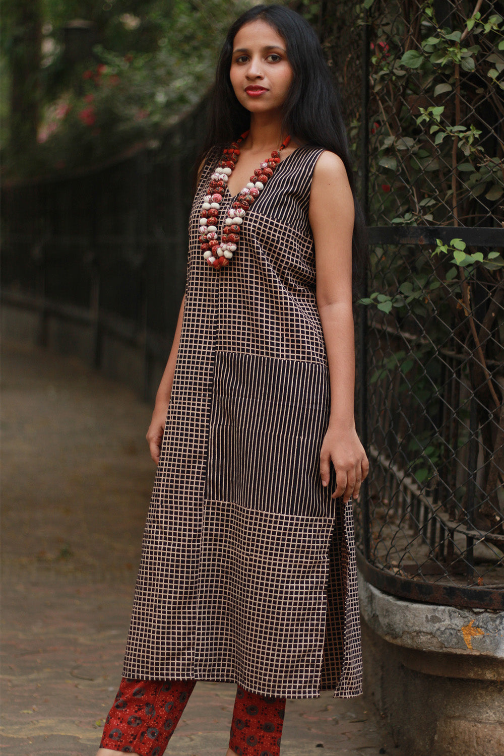 Dhaariyan | Sleeveless Long Kurta | Noir Stripes Ajrakh