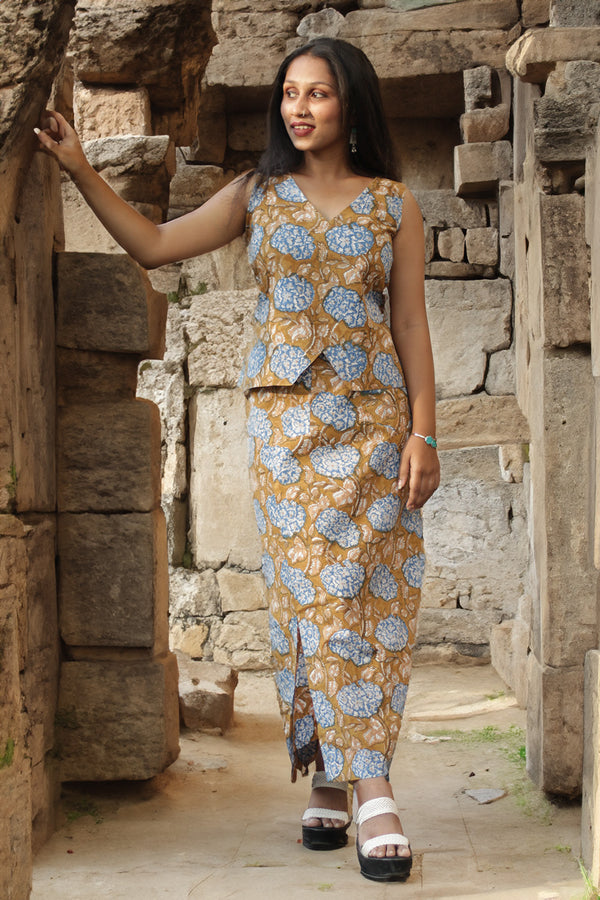 Parthavi | Long Straight Skirt | Cinnamon Floral Sanganeri