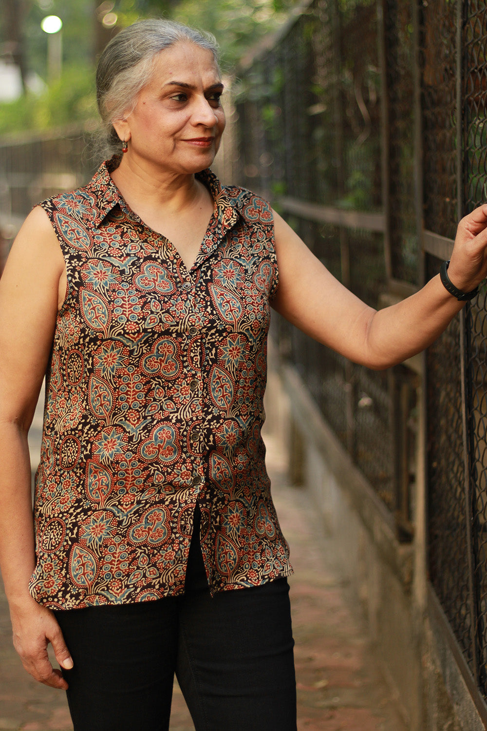 Tara | Ajrakh Modal Sleeveless Shirt | Noir Intricate Floral