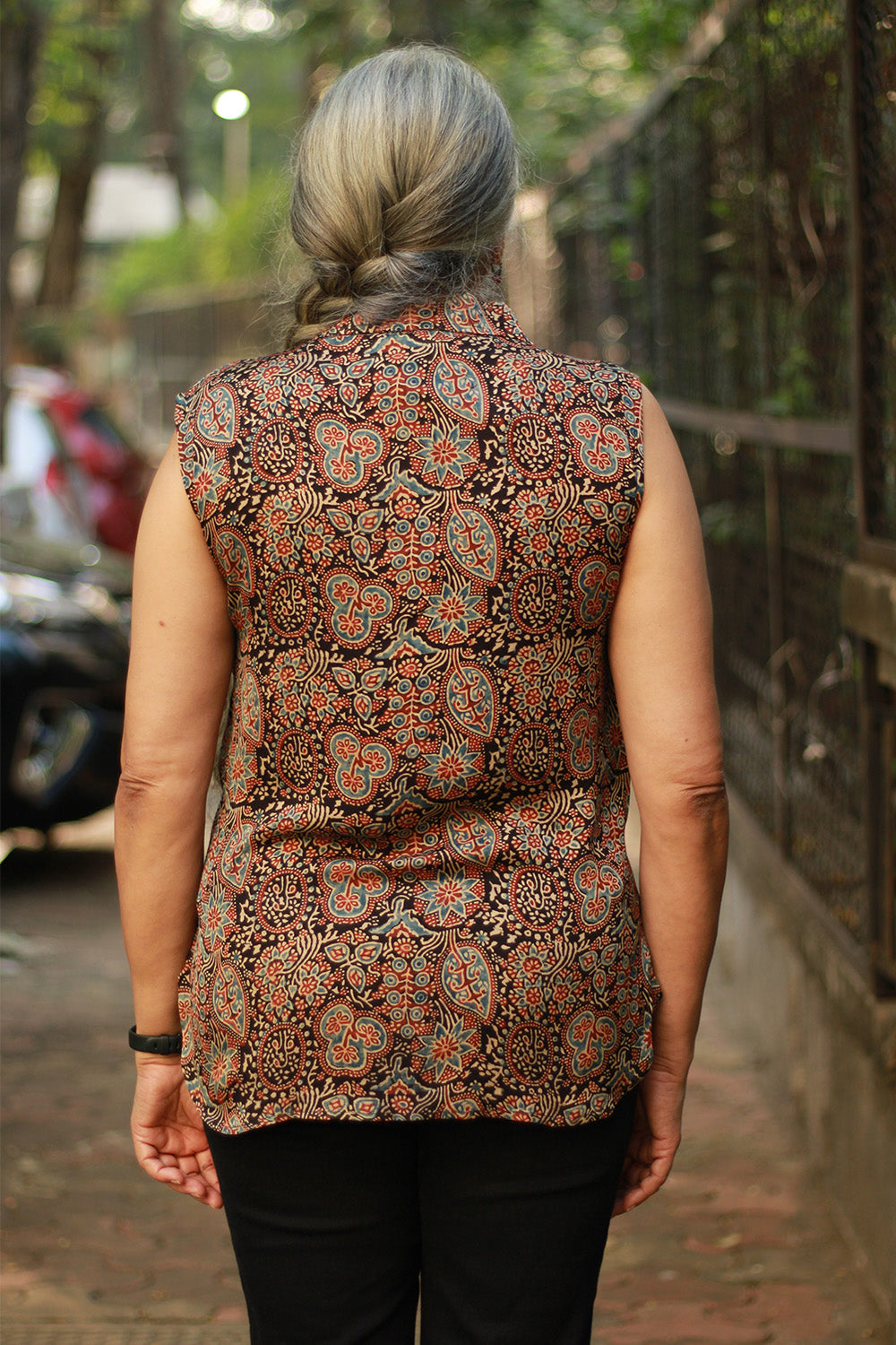 Tara | Ajrakh Modal Sleeveless Shirt | Noir Intricate Floral