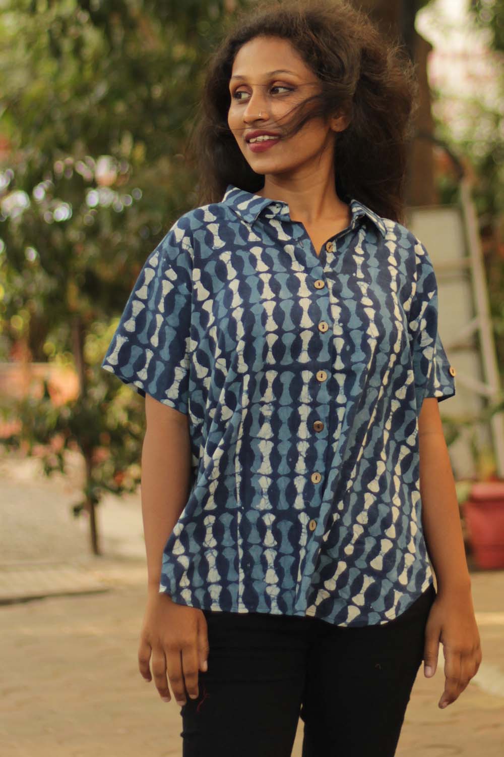 Cotton Shirt in Meandering Indigo