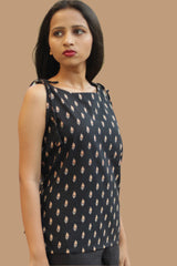 Chanchal | Dori Top | Noir Buti Bagru