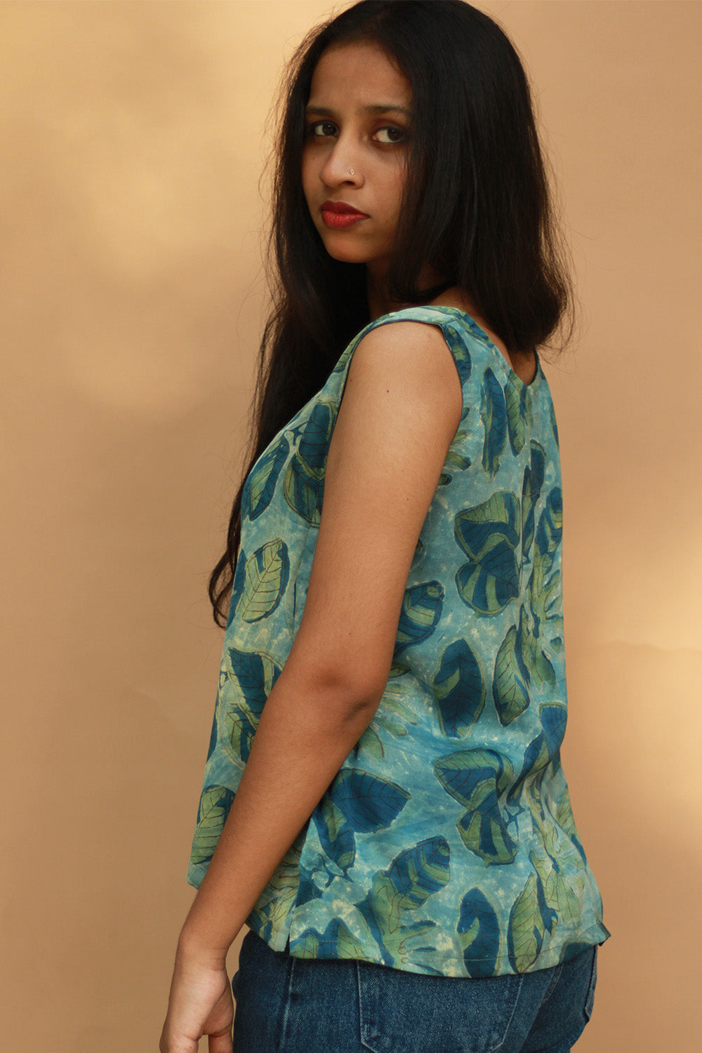 Front Buttoned Vest | Modal Silk | Cyan Leaves Vanaspati