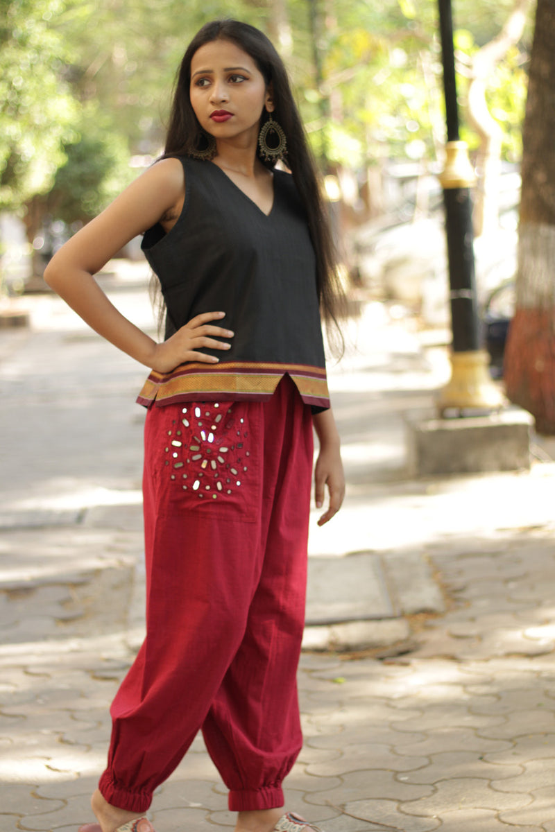 Kanaka | Crop top | Noir Khunn